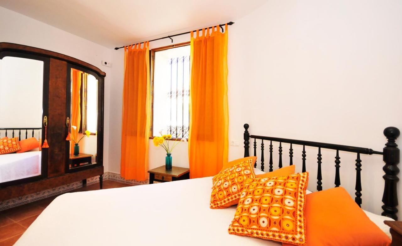 Casa Del Escriva Apartment Relleu Ngoại thất bức ảnh
